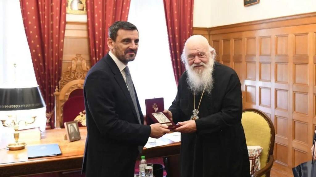 Νικολακόπουλος: Συναντήθηκε με τον Αρχιεπίσκοπο Ιερώνυμο