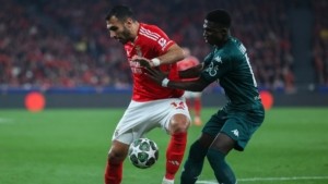 Βαγγέλης Παυλίδης: Έπιασε ρεκόρ του θρυλικού Εουσέμπιο – Αποθέωση από τον Ζοσέ Μουρίνιο