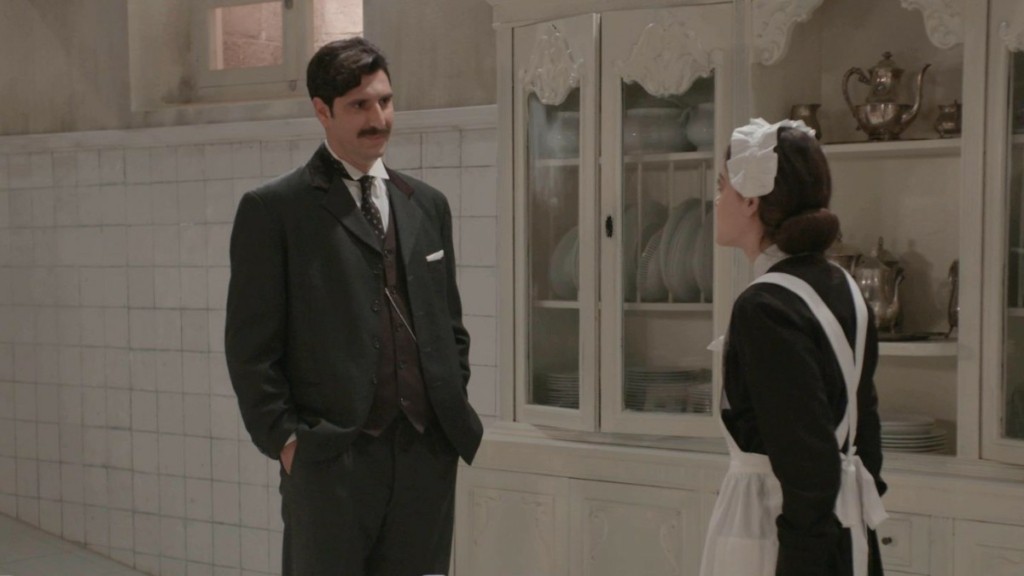 Grand Hotel – Πέμπτη (6/2): Ο Ρήγας είναι μια ανάσα πριν την ανακάλυψη της σχέσης Αλίκης – Πέτρου