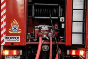 Φωτιά στο Αργυρό Κύμης Αλιβερίου στην Εύβοια