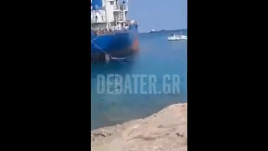 Καταγγελία στο DEBATER για παράνομες εργασίες στο παλιό λιμάνι Σπετσών (βίντεο)