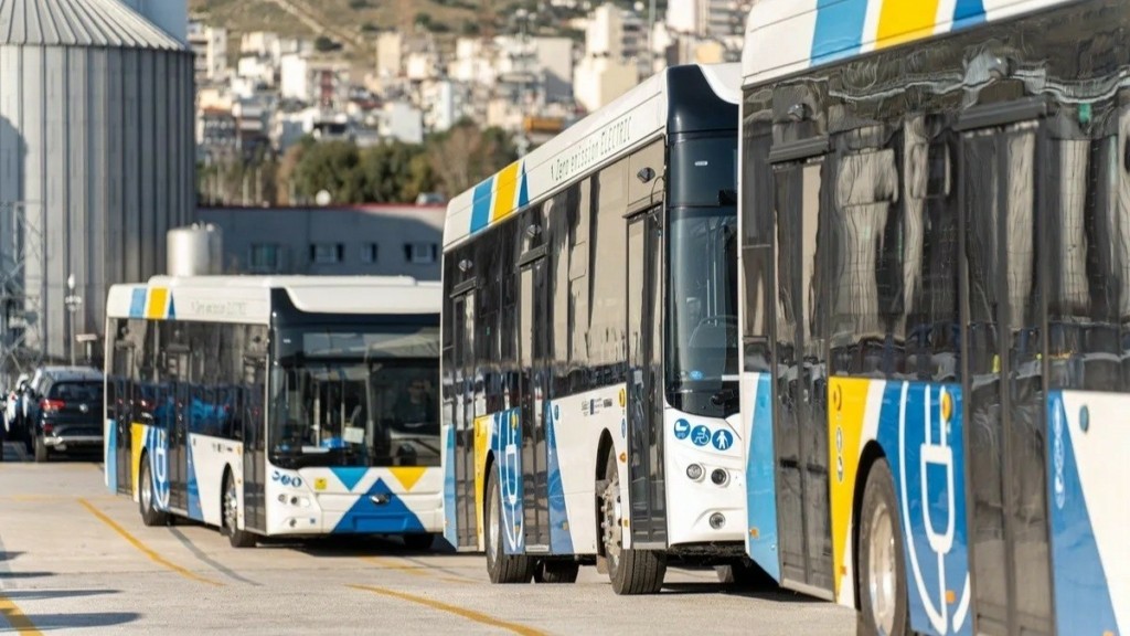 Σταϊκούρας: Αύξηση στις εισπράξεις από τα κόμιστρα στα ΜΜΜ