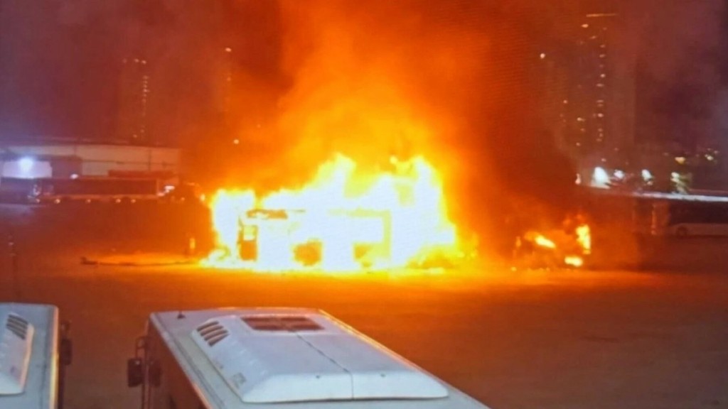 Τελ Αβίβ: Ταυτόχρονες εκρήξεις σε λεωφορεία – Υποψίες για τρομοκρατικό χτύπημα