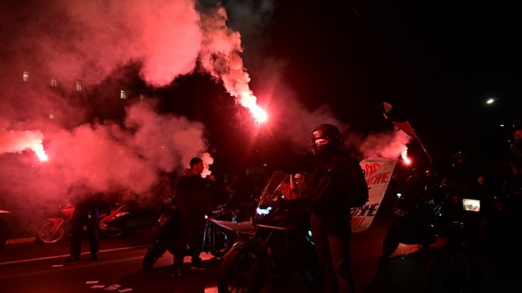 Τέμπη: Μοτοπορεία από τον Σταθμό Λαρίσης στα γραφεία της Hellenic Train