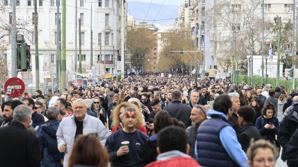 Τέμπη: Πώς θα αποχωρήσει ο κόσμος από το κέντρο της Αθήνας – Τα τελευταία δρομολόγια σε Μετρό και ΗΣΑΠ