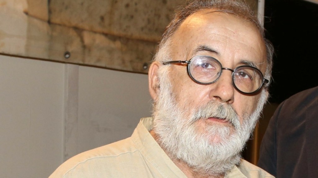 Συναυλία-αφιέρωμα στον Θάνο Μικρούτσικο: Χιλιάδες τραγούδησαν για “τις πιο όμορφες μέρες μας που δεν έχουμε ζήσει ακόμα”