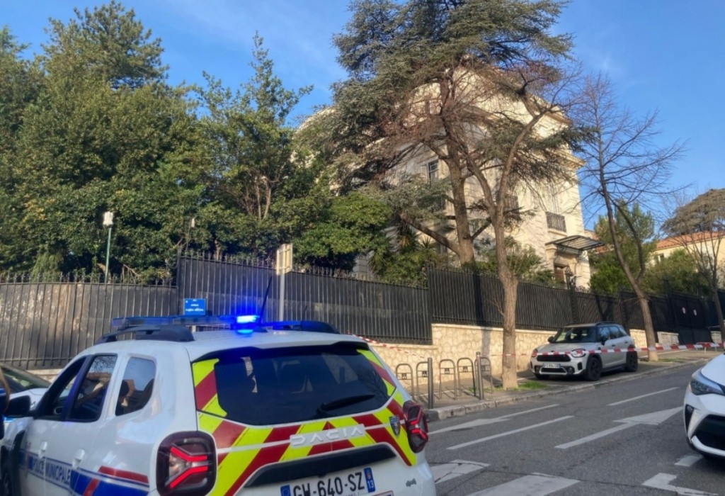 Μασσαλία: Σε αυτοσχέδιους εμπρηστικούς μηχανισμούς οφείλονται οι εκρήξεις στο ρωσικό προξενείο
