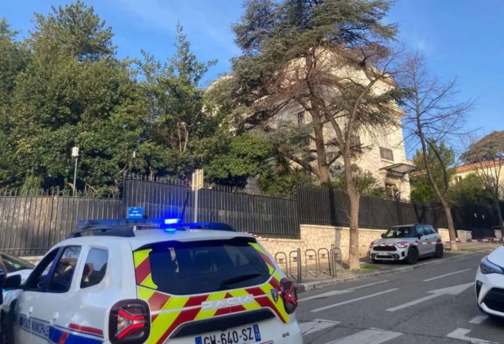 Μασσαλία: Σε αυτοσχέδιους εμπρηστικούς μηχανισμούς οφείλονται οι εκρήξεις στο ρωσικό προξενείο