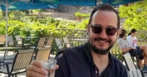 Ξεσπά η μητέρα του Βασίλη Καλογήρου: “Του έκοψαν το δάχτυλο εν ζωή” – Η νέα της ανάρτηση