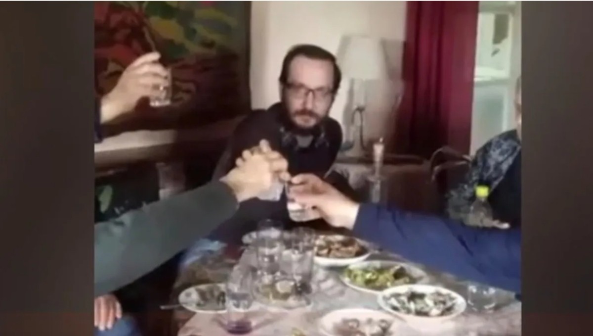 Βασίλης Καλογήρου