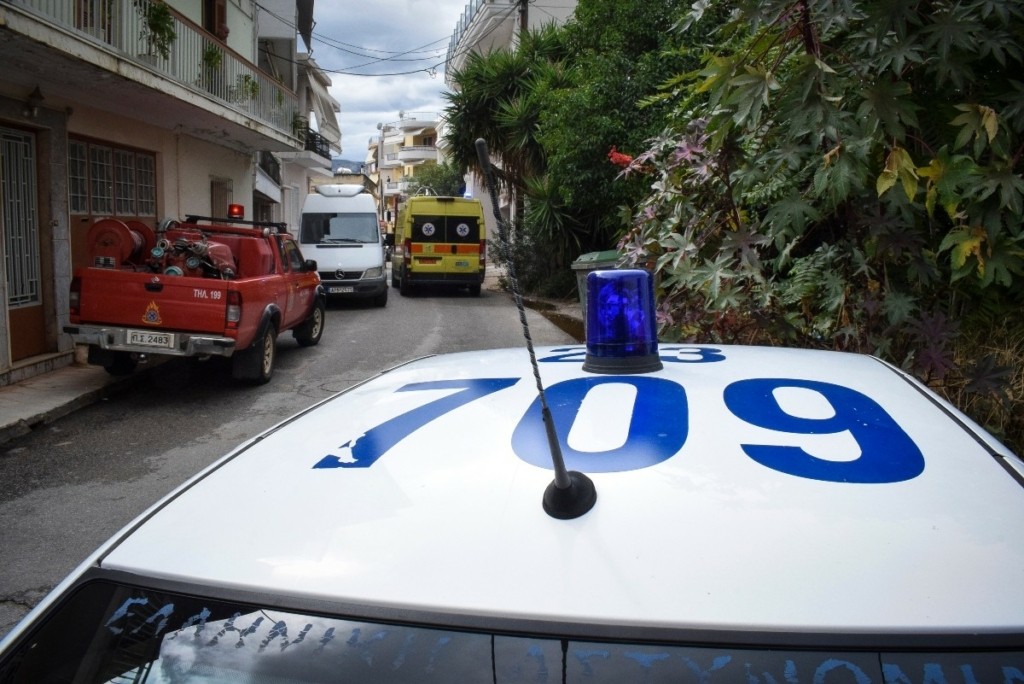 Γυναικοκτονία στη Θεσσαλονίκη: Σκότωσε τη σύζυγό του με μαχαίρι και πήδηξε από το μπαλκόνι