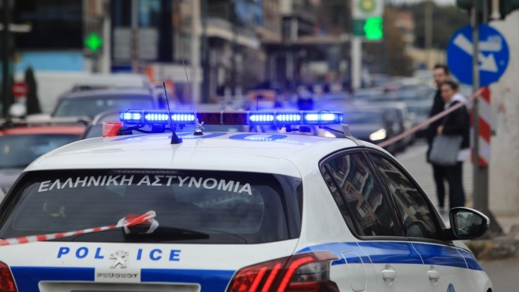 Γλυκά Νερά: Χειροπέδες σε δύο άτιμα για την απαγωγή 20χρονου