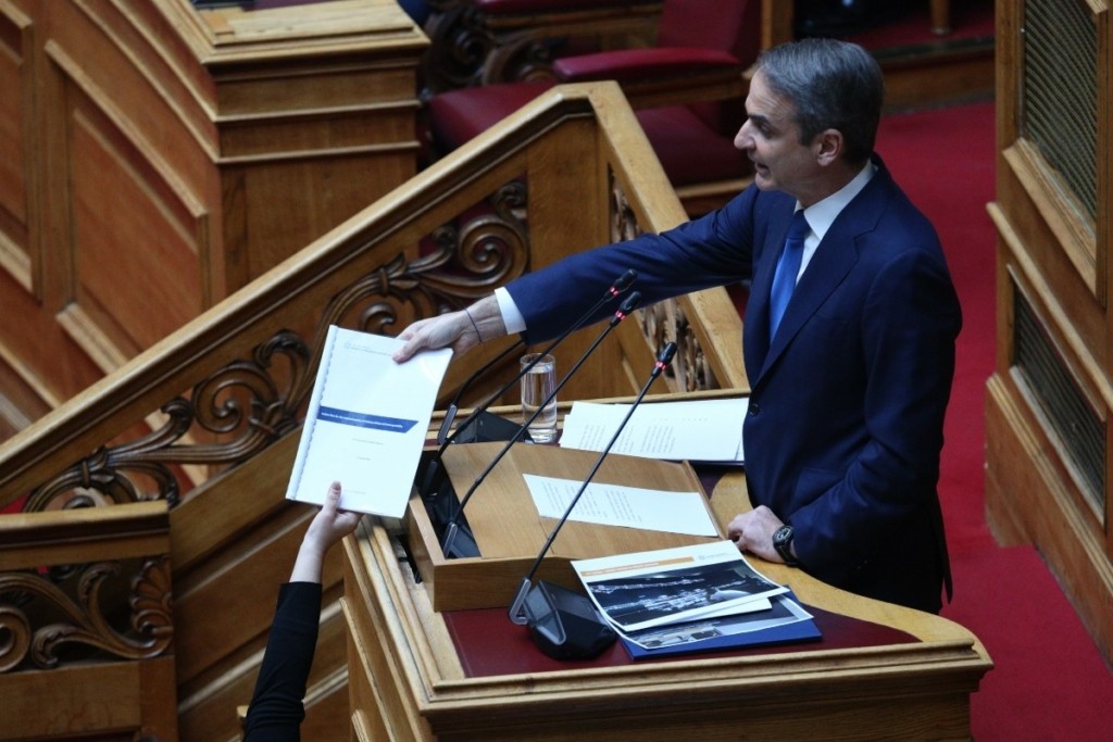 Βουλή: Κορυφώνεται απόψε η συζήτηση επί της πρότασης δυσπιστίας – Τι θα πει ο Μητσοτάκης