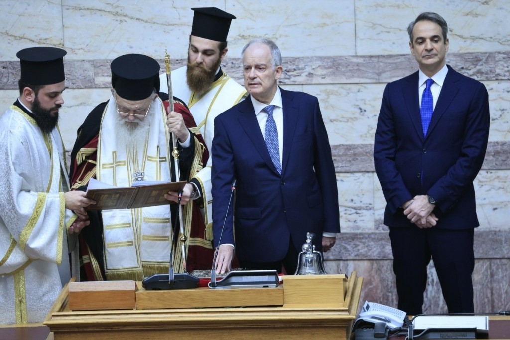 Ορκίστηκε ο νέος Πρόεδρος της Δημοκρατίας Κωνσταντίνος Τασούλας – Όσα έγιναν στην τελετή (βίντεο, φωτογραφίες)