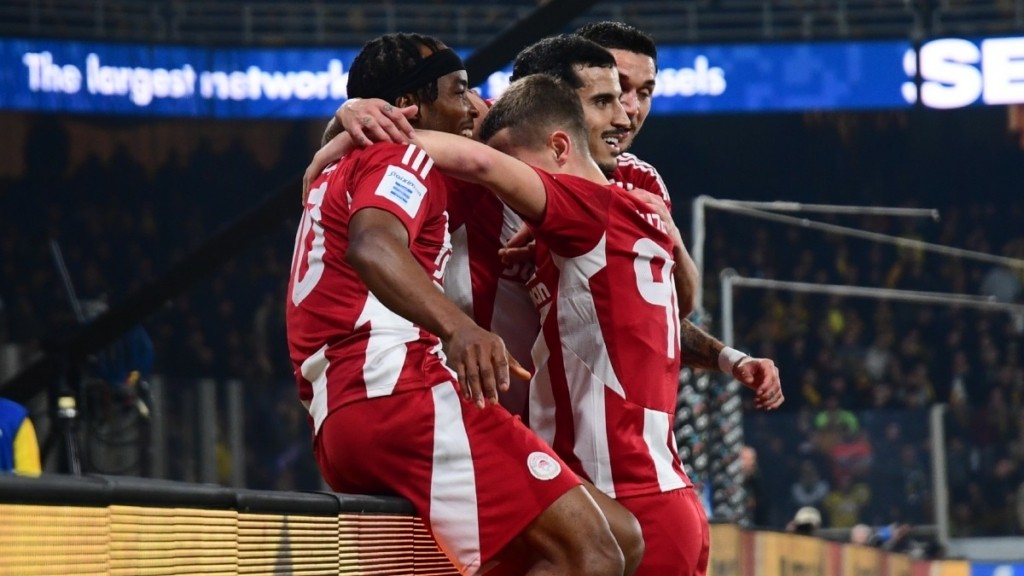 Super League: Στο +5 από την δεύτερη ΑΕΚ ο Ολυμπιακός – Η βαθμολογία και το πρόγραμμα της τελευταίας αγωνιστικής