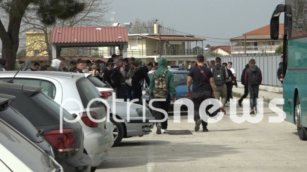 Αμαλιάδα: “Τον χτυπούσε ξανά και ξανά, μέχρι να πέσει κάτω” – Συγκλονίζει το νέο περιστατικό βίας μεταξύ ανηλίκων