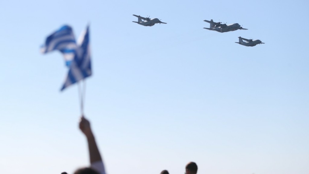 ΕΡΤ – Με ξεχωριστό τρόπο η μετάδοση της μεγάλης στρατιωτικής παρέλασης στην Αθήνα