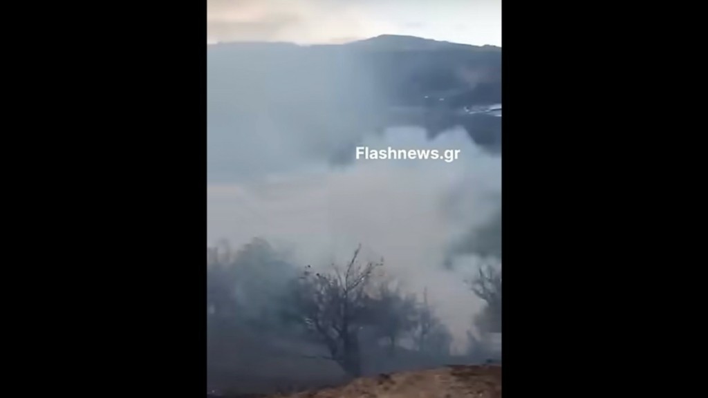 Φωτιά σε χωριό του Αποκόρωνα Χανίων: Ήχησε το 112 – Επιχειρεί και ελικόπτερο (βίντεο)