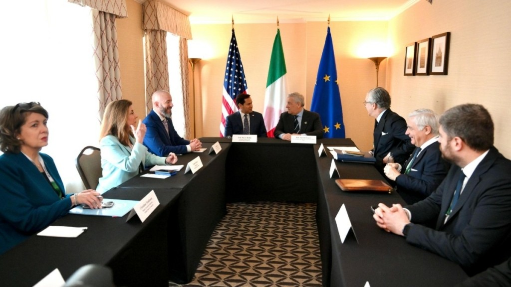 Στο πλευρό της Ουκρανίας η G7 – Απειλεί τη Ρωσία με κυρώσεις εάν δεν αποδεχθεί την εκεχειρία