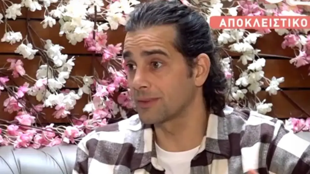 Χάρης Γιακουμάτος: “Θυμάμαι που ο γιος μου με ρώτησε, “Ρε μπαμπά, γιατί χώρισες με τη μαμά;””
