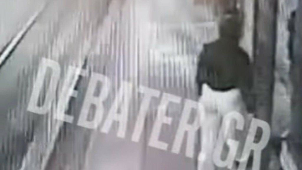 Παλαιό Φάληρο: Βίντεο με τη συμμορία που άρπαζε με τη βία αλυσίδες λαιμού σε ΗΣΑΠ και τραμ