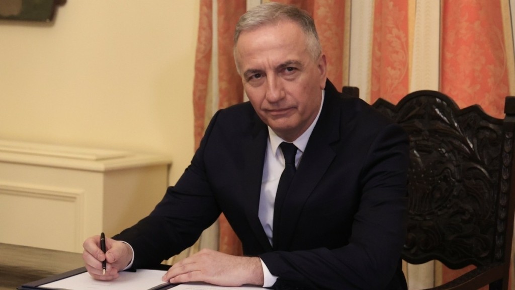 Σταύρος Καλαφάτης: Ορκίστηκε ο νέος υφυπουργός Ανάπτυξης – Παρόντες οι Μητσοτάκης, Τασούλας (Φωτογραφίες)