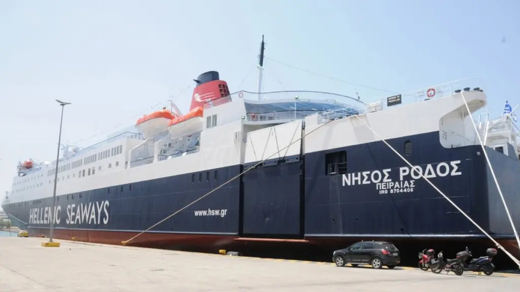 Νεκρή η 61χρονη που έπεσε από πλοίο στον Σαρωνικό – Εντοπίστηκε στη Σαλαμίνα