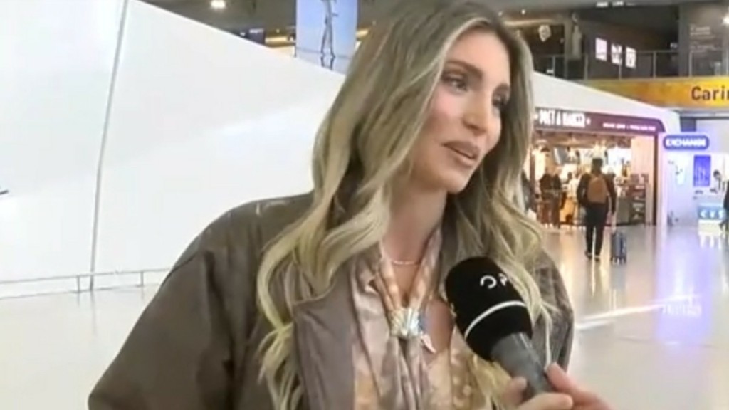 Αθηνά Οικονομάκου: «18 χρόνια ασχολούνται μαζί μου, έχω συνηθίσει» – Η αντίδραση για το εξώδικο του Φίλιππου Μιχόπουλου