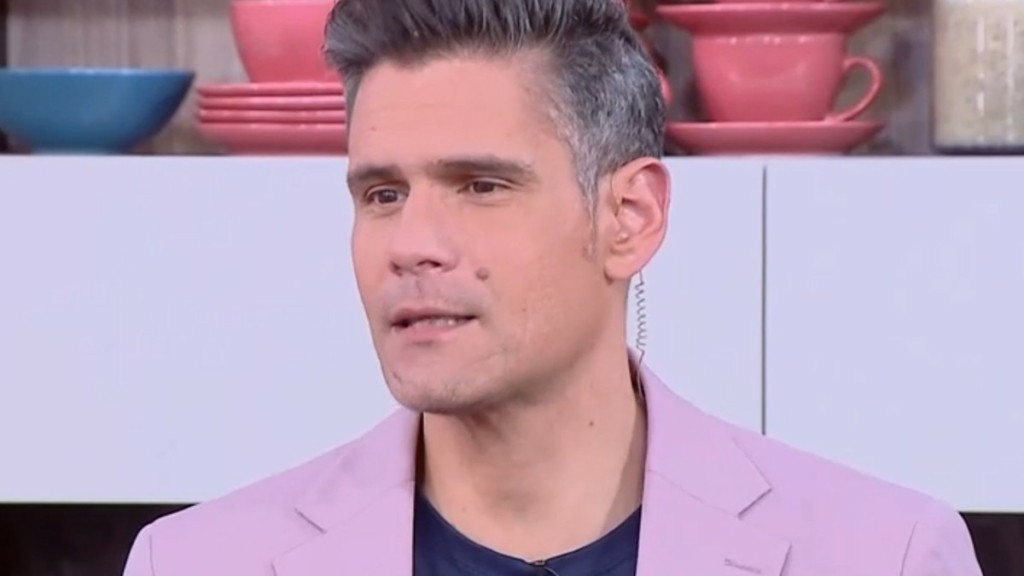 Δημήτρης Ουγγαρέζος: “Ήταν η μόνη κοπέλα που γνώρισε η μάνα μου – Η σοβαρή μου σχέση για πέντε χρόνια”