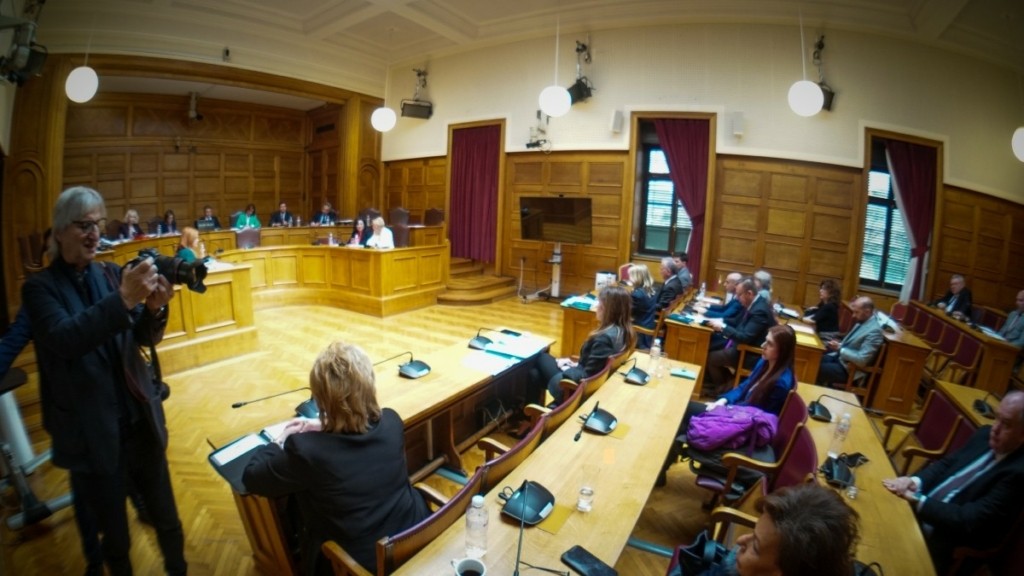 Προανακριτική: Τη Δευτέρα η κλήση του Τριαντόπουλου – Αποχώρησαν ΠΑΣΟΚ, ΣΥΡΙΖΑ, ΚΚΕ και Νέα Αριστερά από την ψηφοφορία
