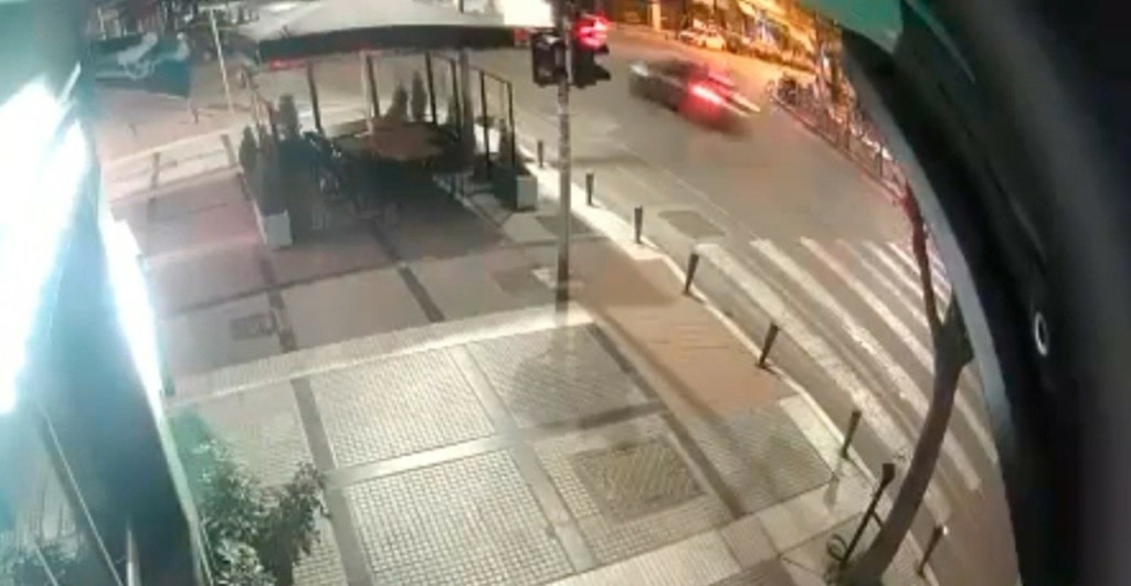 Θεσσαλονίκη: Ποινική δίωξη στην οδηγό που «καρφώθηκε» σε αγροτικό – Αφέθηκε ελεύθερη