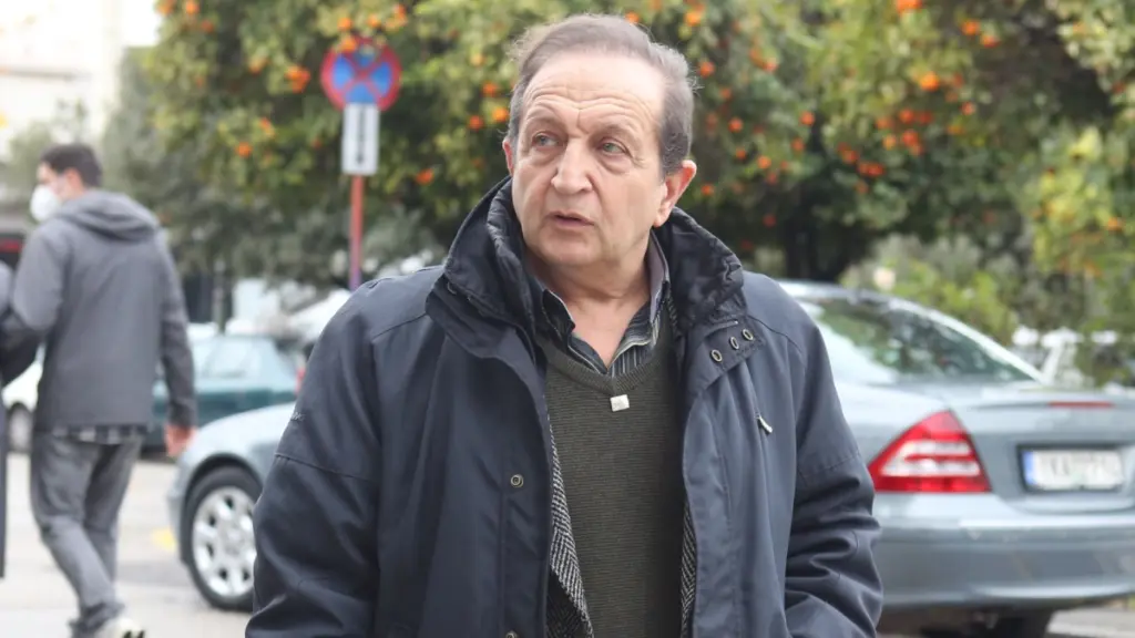 Θύμα κλοπής ο Σπύρος Μπιμπίλας – Του έσπασαν το αυτοκίνητό του