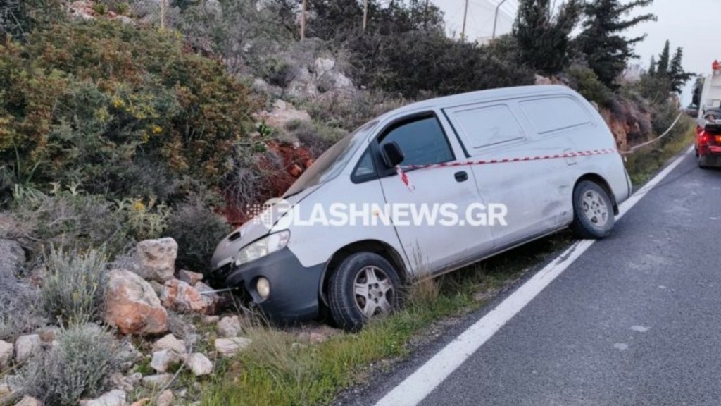 Χανιά: Έπεσε σε χαντάκι ένα βανάκι – Τραυματίστηκε ο οδηγός