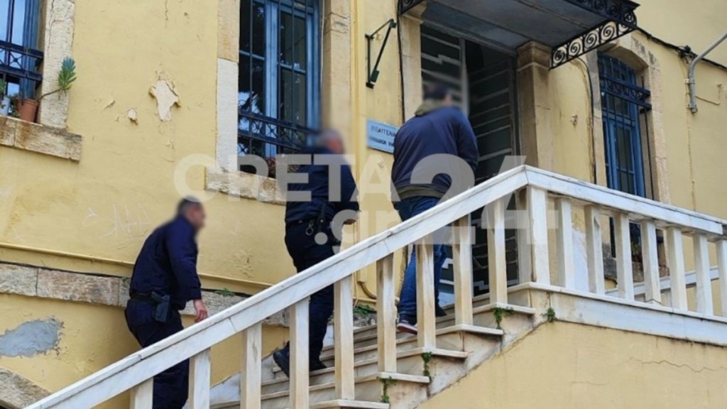 Χανιά: Ελεύθερος χωρίς περιοριστικούς όρους ο ένας από τους δύο υγειονομικούς που συνελήφθησαν από τους «Αδιάφθορους»