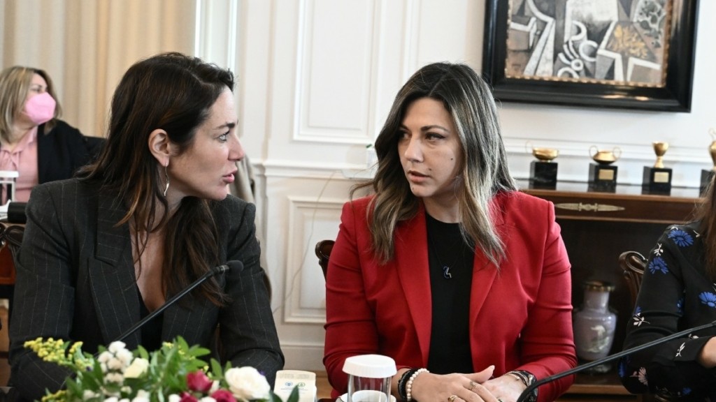 Ανασχηματισμός: Οι 30άρηδες και οι 40άρηδες της νέας κυβέρνησης – Ποια χαρτοφυλάκια αναλαμβάνουν