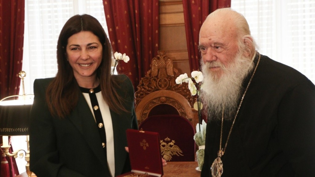 Συνάντηση της Σοφίας Ζαχαράκη με τον αρχιεπίσκοπο Ιερώνυμο – “Σημασία έχει να υπάρχει καλή συνεργασία”