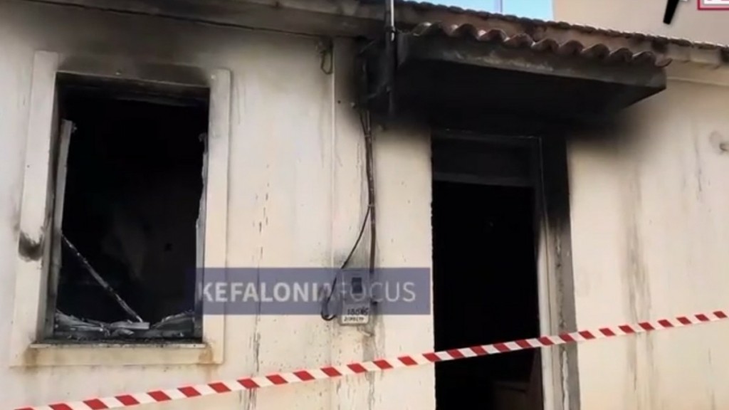 Φωτιά στην Κεφαλονιά: Θα προσπαθήσουν να αποσωληνώσουν το 3χρονο αγοράκι