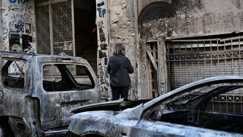 Φόβοι για κλιμάκωση της έντασης μετά τη νύχτα χάους στα Εξάρχεια – “Βλέπουν” οργανωμένο σχέδιο… μπαχαλοποίησης