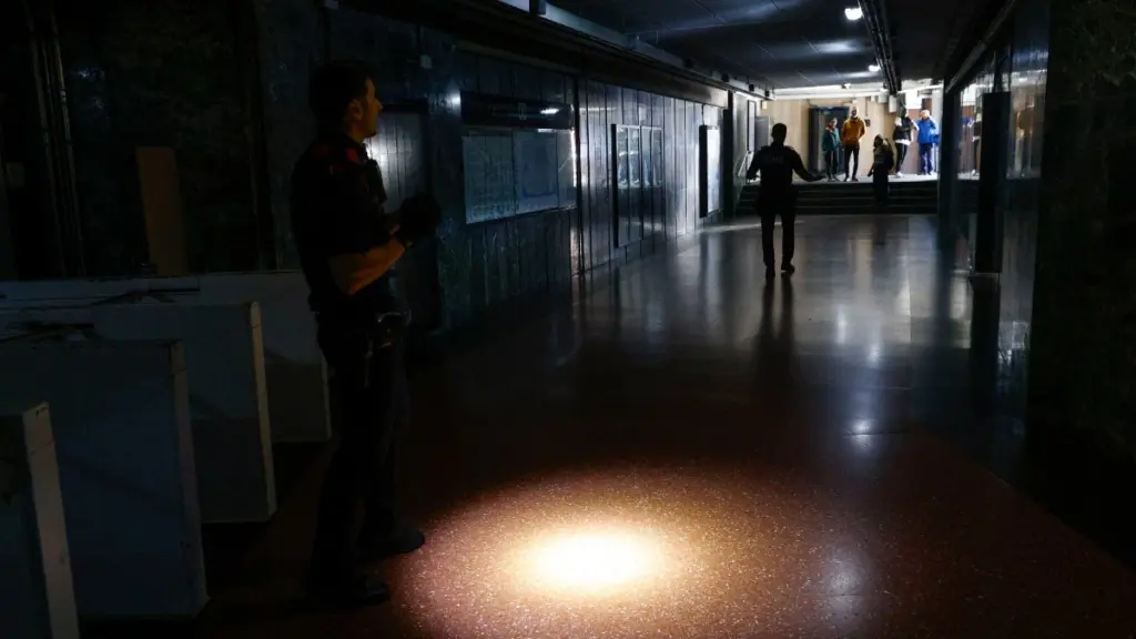 Ξανά στην “πρίζα” Ισπανία – Πορτογαλία – Χάθηκε το 60% της ηλεκτρικής ενέργειας σε 5 δευτερόλεπτα