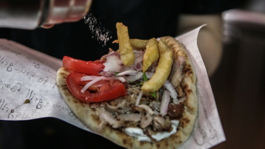 Taste Atlas: Αυτά είναι τα 50 καλύτερα street foods του κόσμου – Έκπληξη με τη θέση των ελληνικών πιάτων