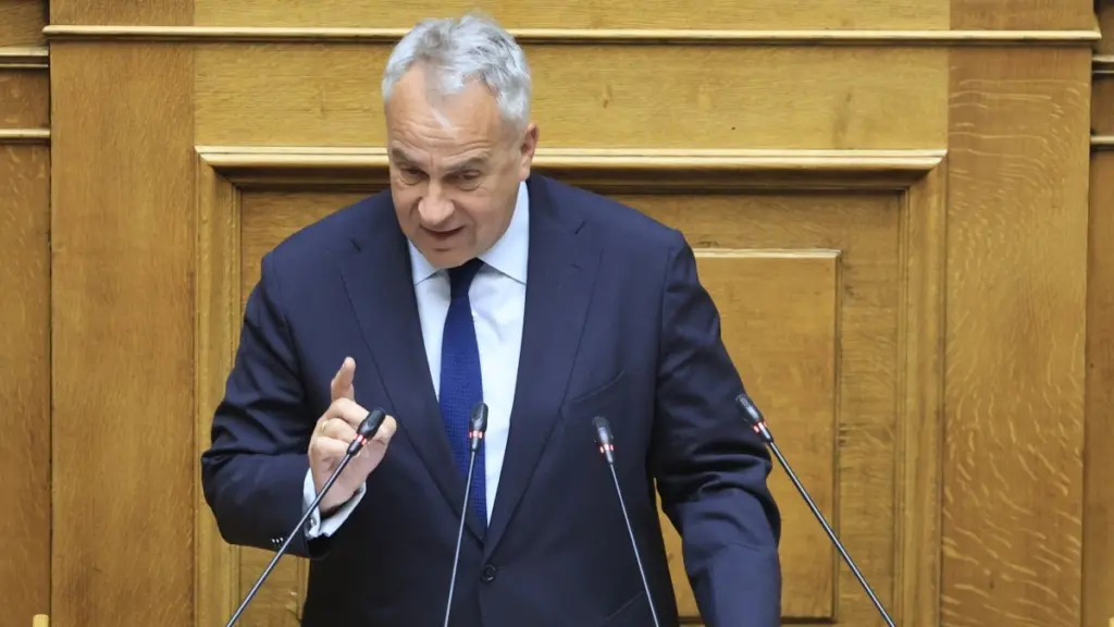 Βορίδης: “Σε κράτηση οι παράνομοι μετανάστες για να απομακρυνθούν”