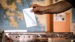 Δημοσκόπηση Prorata: Πρώτη με 27% η ΝΔ στην εκτίμηση ψήφου – Καταλληλότερος για πρωθυπουργός ο Μητσοτάκης