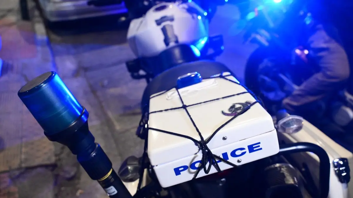 Θεσσαλονίκη: 23χρονος οδηγός μηχανής μετέτρεψε τον δρόμο σε αγωνιστική πίστα – Έκανε ελιγμούς στο αντίθετο ρεύμα
