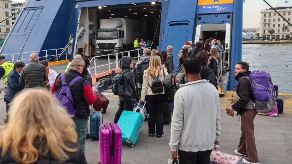 Πάσχα: Φεύγει και το τελευταίο μεγάλο κύμα εκδρομέων με σύμμαχο τον καλό καιρό