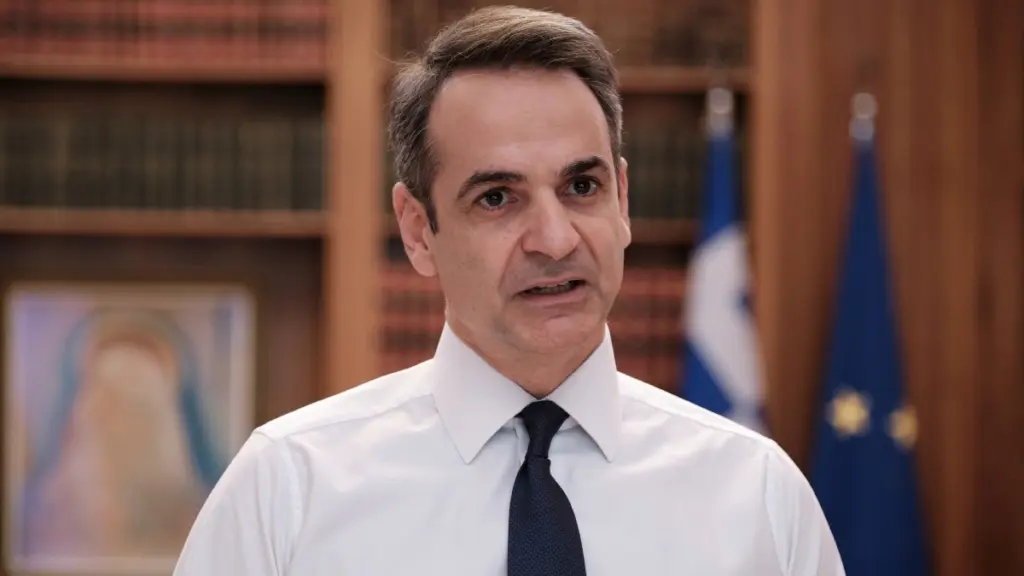 Το βίντεο Μητσοτάκη στο TikTok για την οδική ασφάλεια: “Οδήγηση και αλκοόλ δεν πάνε μαζί, ποτέ”