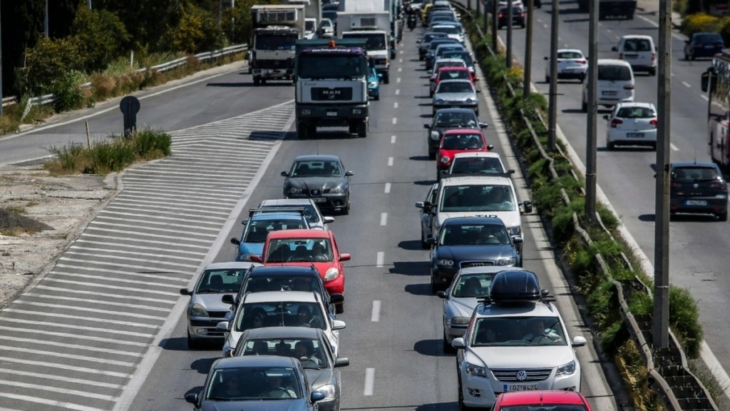 Κίνηση τώρα: “Πηγμένες” Κηφισίας και Μεσογείων – Μποτιλιάρισμα και στον Κηφισό