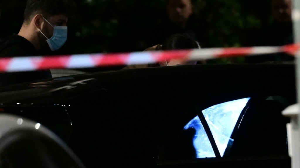 Καλλιθέα: Μαφιόζικη εκτέλεση σε πυλωτή – Τον σκότωσαν εν ψυχρώ μέσα στο αυτοκίνητό του