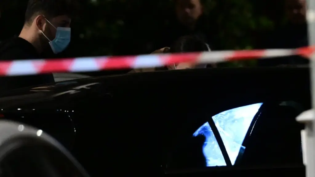 Καλλιθέα: Μαφιόζικη εκτέλεση σε πυλωτή – Τον σκότωσαν εν ψυχρώ μέσα στο αυτοκίνητό του