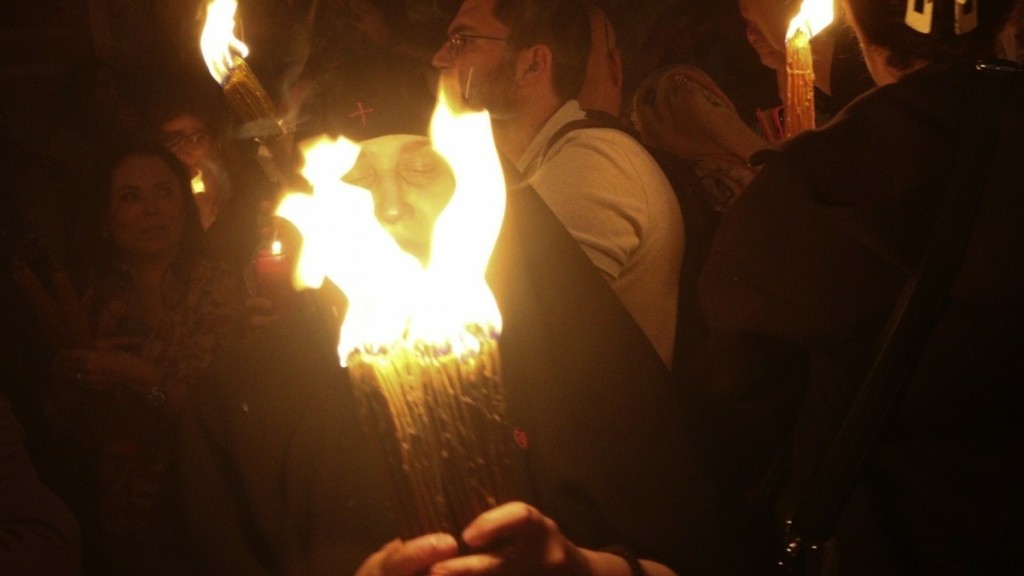 Άγιο Φως: Πώς θα φτάσει από τα Ιεροσόλυμα σε κάθε γωνιά της Ελλάδας