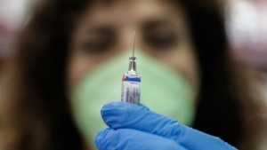 Γαλλία: Μελέτη εμπειρογνωμόνων επιβεβαιώνει την εξαιρετική αποτελεσματικότητα των εμβολιασμών